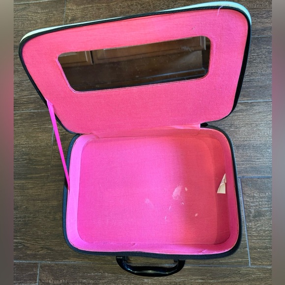 Vintage Barbie make-up case - Picture 4 of 8
